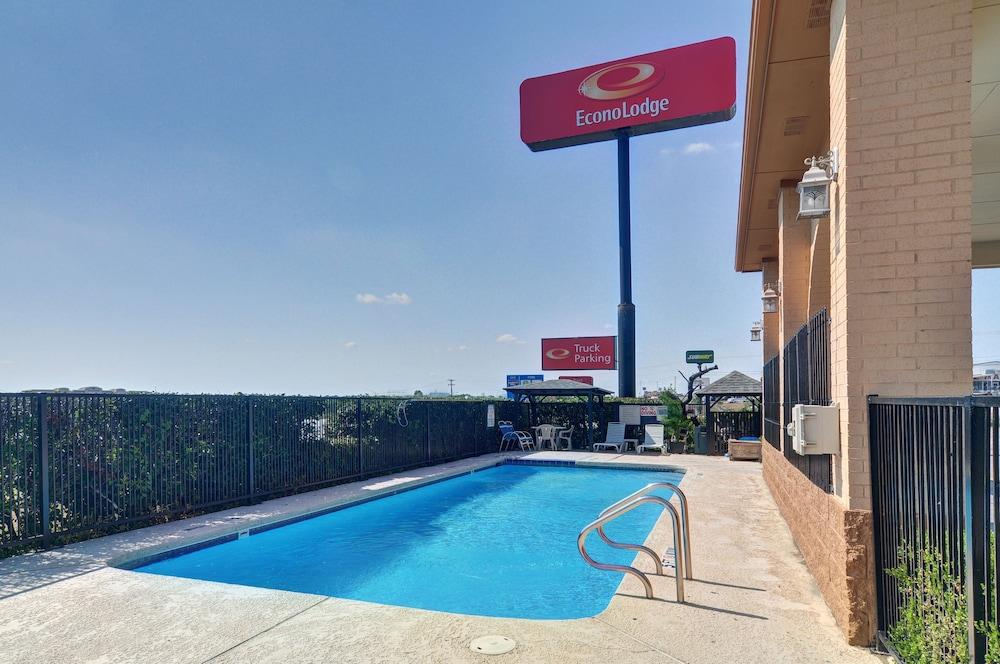 Super 8 By Wyndham Decatur Texas Hotel Eksteriør billede